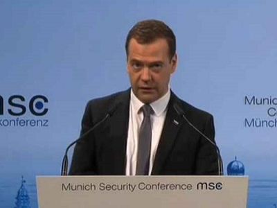 Выступление Медведева в Мюнхене, 13.2.16. Фото: скирншот youtube.com